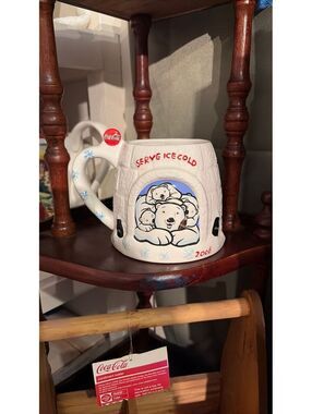 C. 25 coke polar bear mug